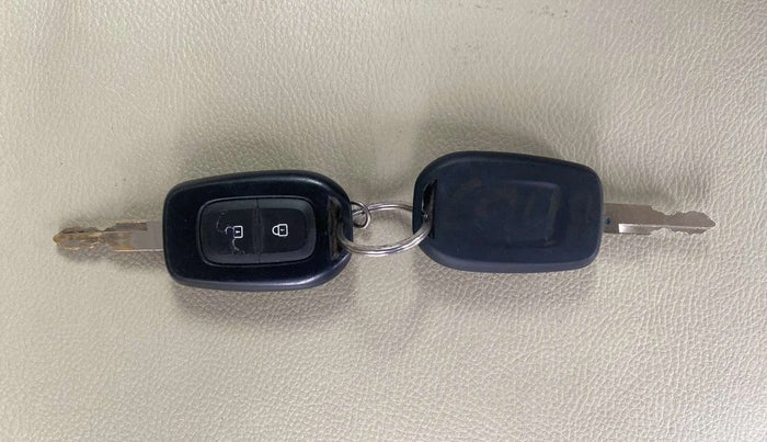 2016 Renault Kwid RXT 1.0, Petrol, Manual, 46,900 km, Key Close Up