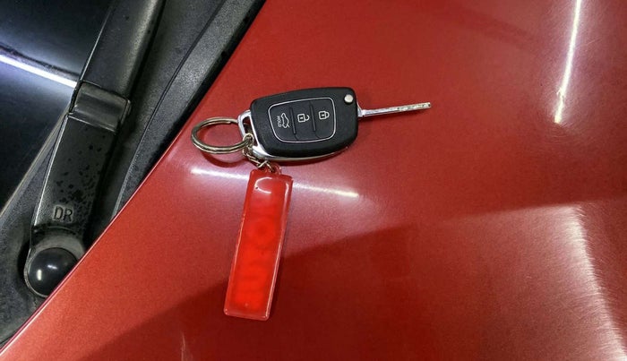 2013 Hyundai i20 MAGNA 1.2, Petrol, Manual, 31,492 km, Key Close Up