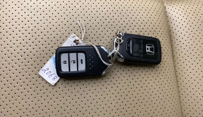 2018 Honda City 1.5L I-VTE V CVT, Petrol, Automatic, 38,531 km, Key Close Up