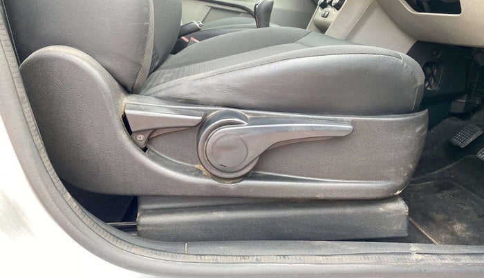 2019 Tata Tiago XZ PETROL, Petrol, Manual, 88,502 km, Driver Side Adjustment Panel