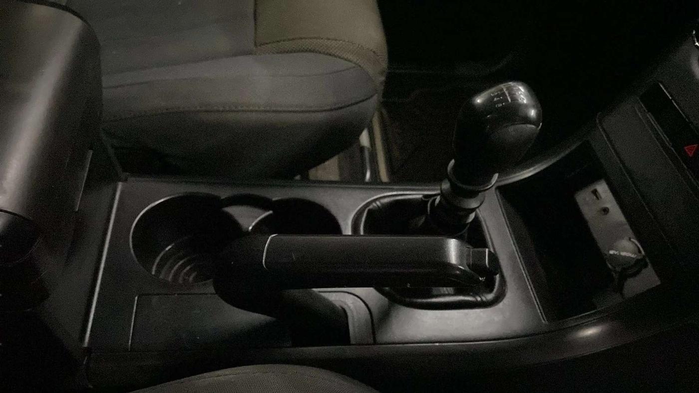 2018 Mahindra XUV500 W5, Diesel, Manual, 65,099 km, Gear Lever