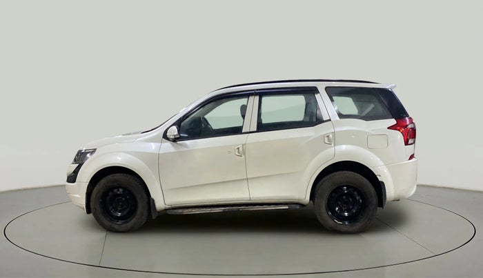 2018 Mahindra XUV500 W5, Diesel, Manual, 65,099 km, Left Side