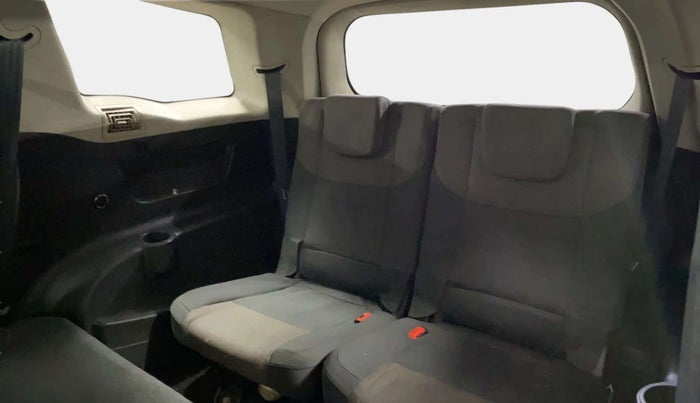 2018 Mahindra XUV500 W5, Diesel, Manual, 65,099 km, Third Seat Row ( optional )