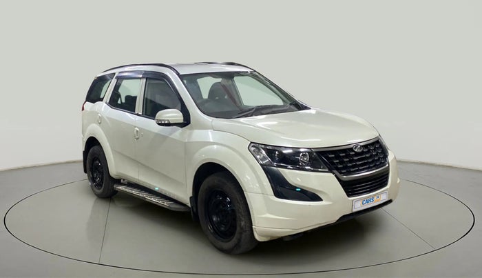 2018 Mahindra XUV500 W5, Diesel, Manual, 65,099 km, Right Front Diagonal