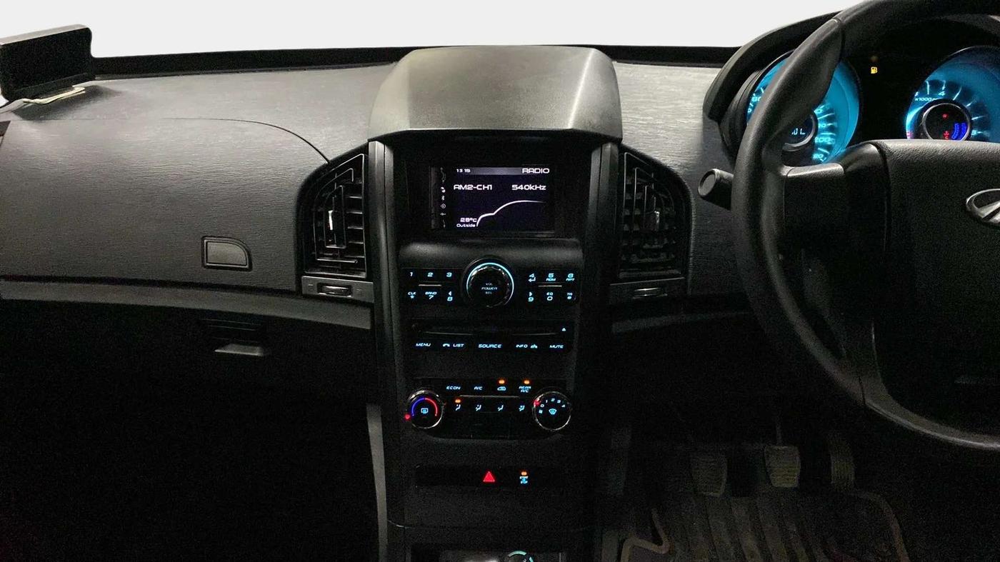 2018 Mahindra XUV500 W5, Diesel, Manual, 65,099 km, Air Conditioner