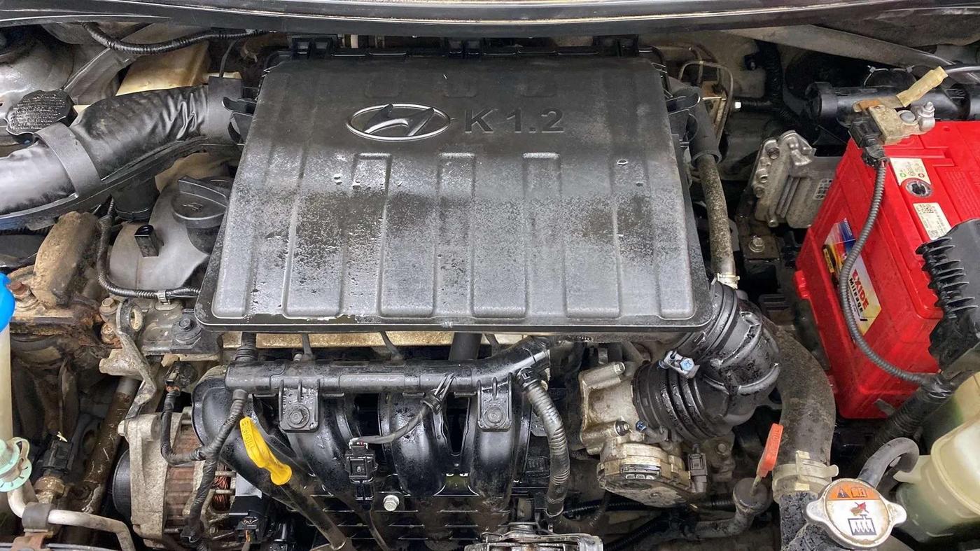 2018 Hyundai Grand i10 SPORTZ AT 1.2 KAPPA VTVT, Petrol, Automatic, 32,094 km, Open Bonet