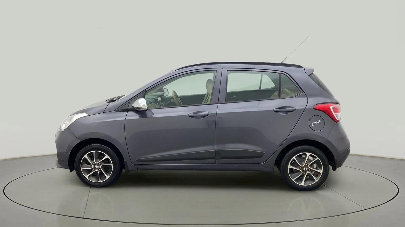 2018 Hyundai Grand i10 SPORTZ AT 1.2 KAPPA VTVT, Petrol, Automatic, 32,094 km, Left Side