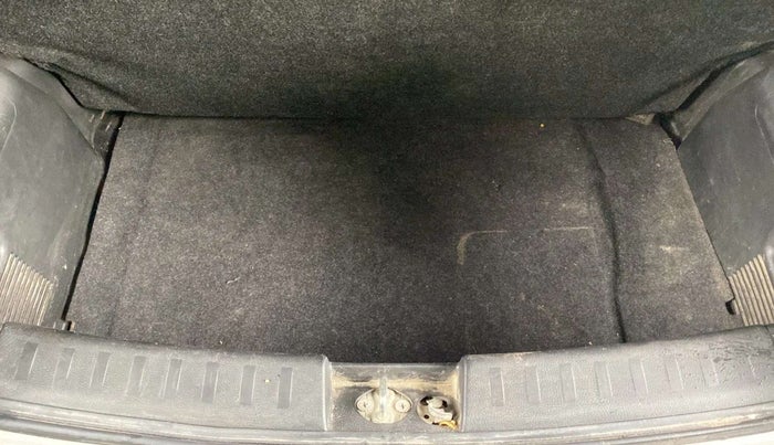 2013 Maruti Swift VXI, Petrol, Manual, 61,991 km, Boot Inside
