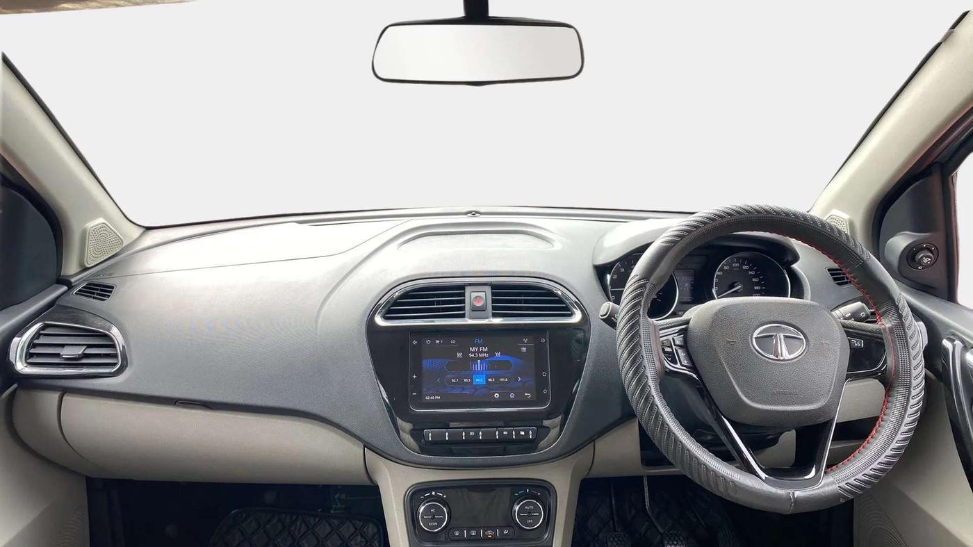 2019 Tata Tiago XZ PLUS PETROL, Petrol, Manual, 23,717 km, Dashboard