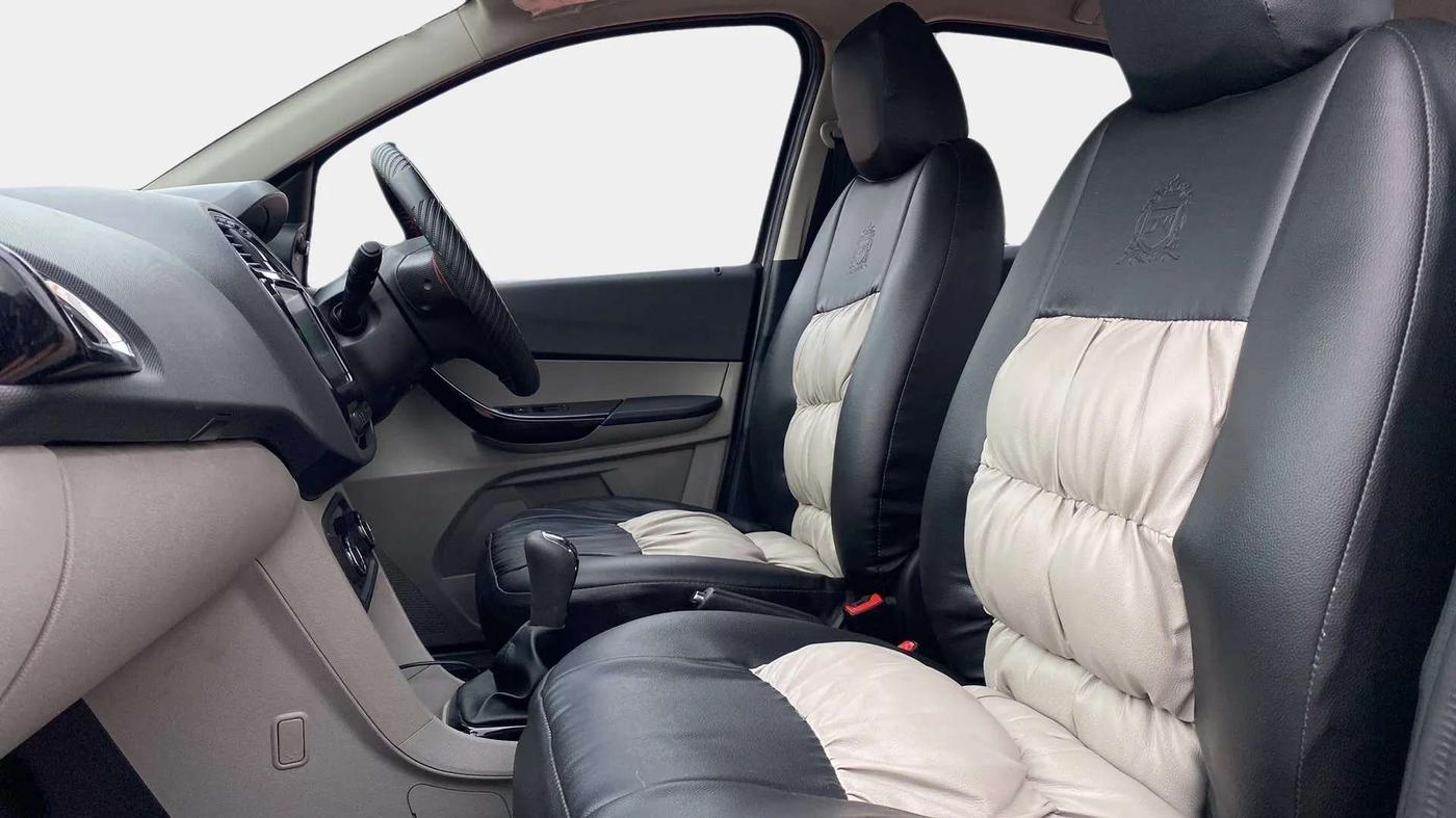 2019 Tata Tiago XZ PLUS PETROL, Petrol, Manual, 23,717 km, Right Side Front Door Cabin