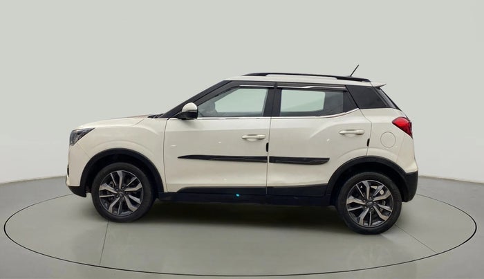 2021 Mahindra XUV300 W8 (O) 1.5 DIESEL, Diesel, Manual, 43,755 km, Left Side