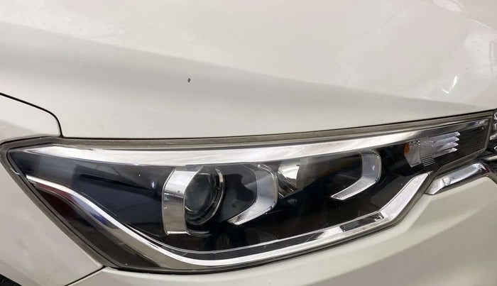 2021 Maruti Ertiga VXI CNG, CNG, Manual, 72,714 km, Right headlight - Minor scratches