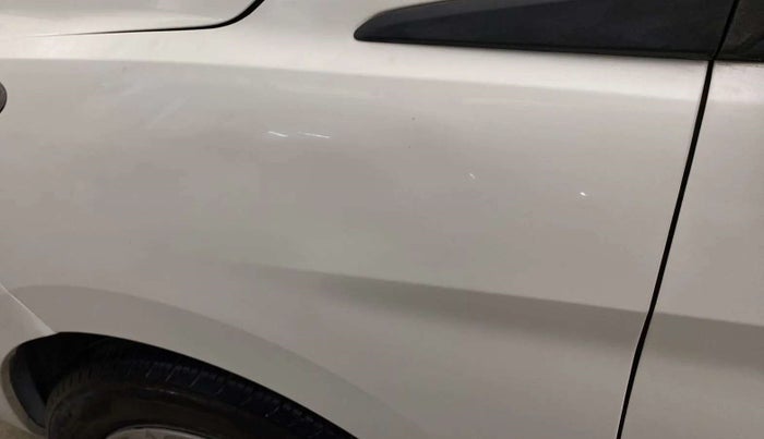 2021 Maruti Ertiga VXI CNG, CNG, Manual, 72,714 km, Left fender - Minor scratches