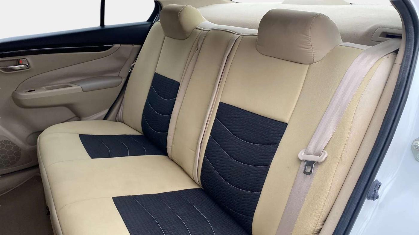 2015 Maruti Ciaz VXI+, Petrol, Manual, 53,996 km, Right Side Rear Door Cabin