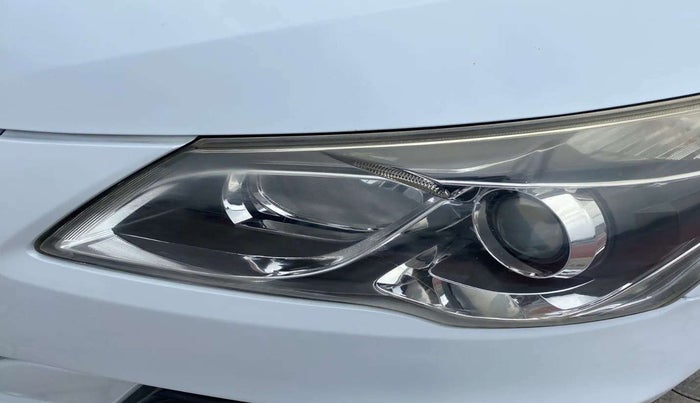 2015 Maruti Ciaz VXI+, Petrol, Manual, 53,996 km, Left headlight - Faded