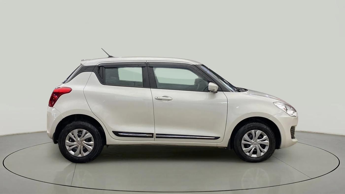 2022 Maruti Swift VXI AMT, Petrol, Automatic, 25,992 km, Right Side View