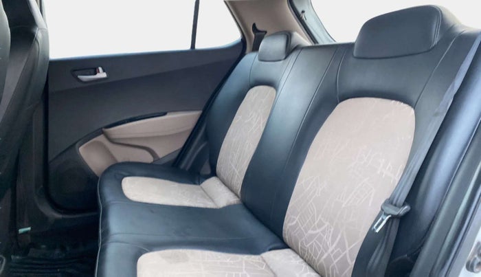 2018 Hyundai Grand i10 SPORTZ 1.2 KAPPA VTVT, Petrol, Manual, 35,834 km, Right Side Rear Door Cabin