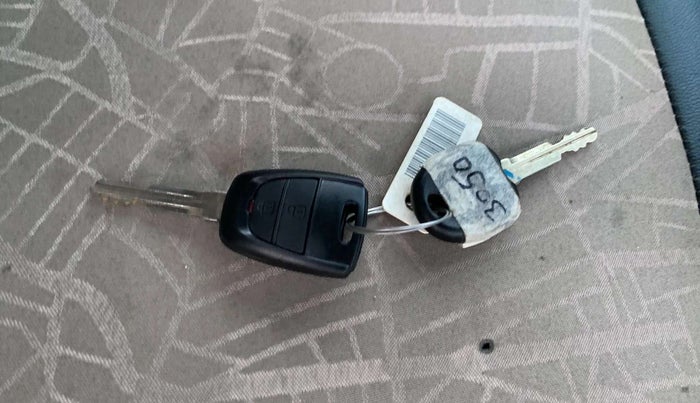2018 Hyundai Grand i10 SPORTZ 1.2 KAPPA VTVT, Petrol, Manual, 35,834 km, Key Close Up