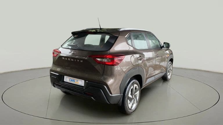 2022 Nissan MAGNITE XE, Petrol, Manual, 29,292 km, Right Back Diagonal