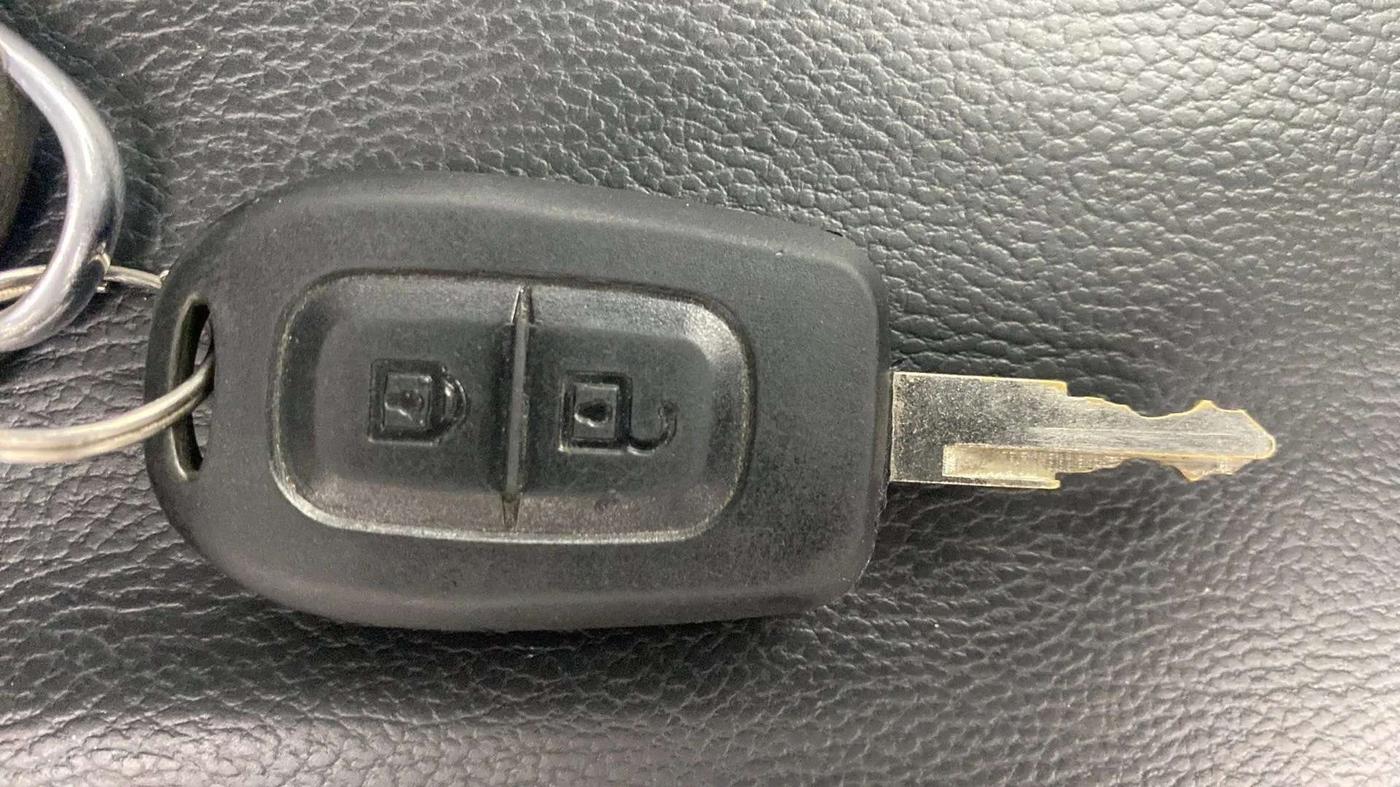 2016 Renault Kwid RXL, Petrol, Manual, 24,156 km, Key Close Up