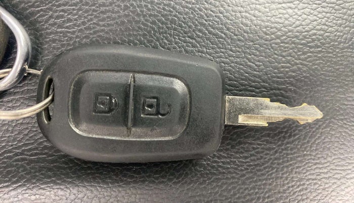 2016 Renault Kwid RXL, Petrol, Manual, 24,156 km, Key Close Up