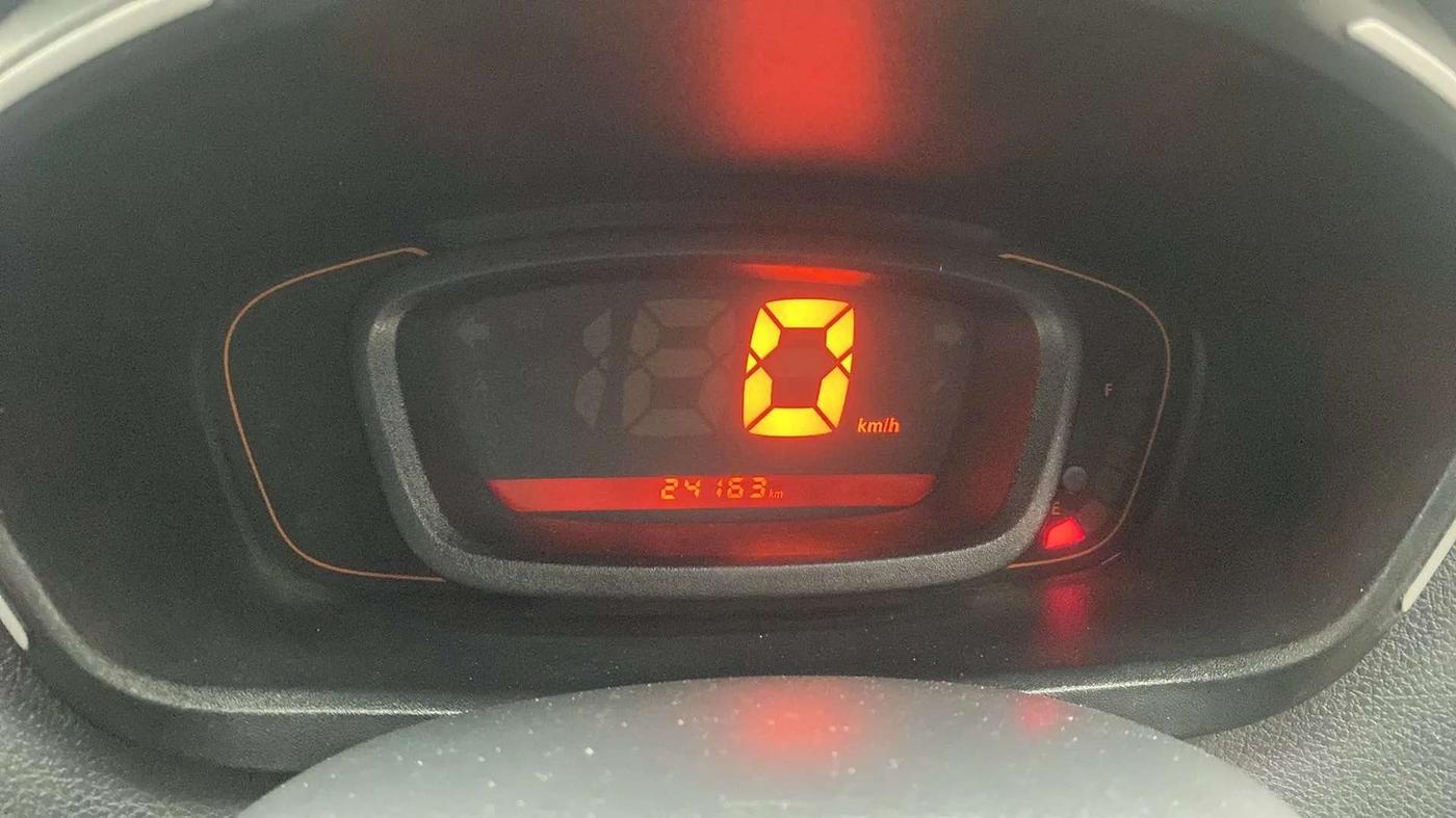 2016 Renault Kwid RXL, Petrol, Manual, 24,156 km, Odometer Image