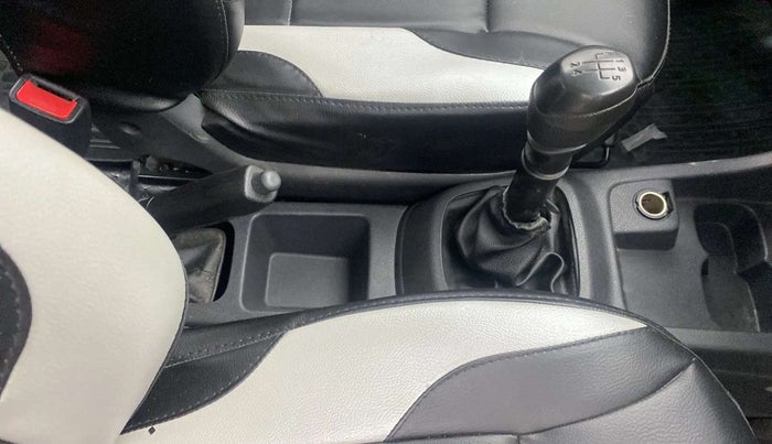 2016 Renault Kwid RXL, Petrol, Manual, 24,156 km, Gear Lever