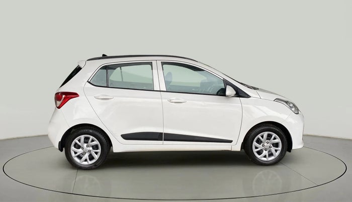 2017 Hyundai Grand i10 SPORTZ (O) 1.2 KAPPA VTVT, Petrol, Manual, 76,266 km, Right Side View
