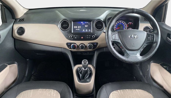 2017 Hyundai Grand i10 SPORTZ (O) 1.2 KAPPA VTVT, Petrol, Manual, 76,266 km, Dashboard