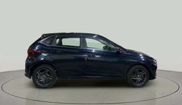 2022 Hyundai NEW I20 SPORTZ 1.2 MT, Petrol, Manual, 22,084 km, Right Side View