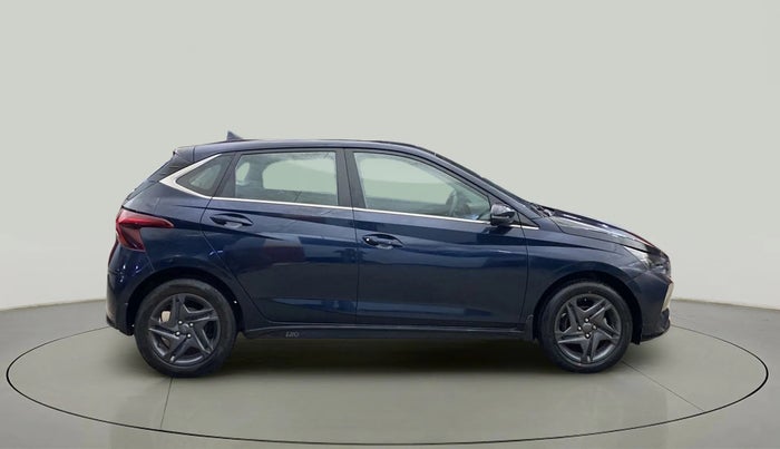 2022 Hyundai NEW I20 SPORTZ 1.2 MT, Petrol, Manual, 26,025 km, Right Side View