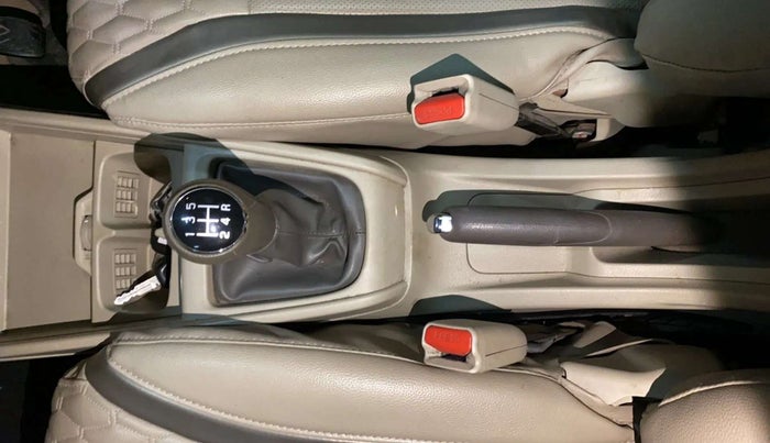 2019 Maruti Ertiga ZXI+ SHVS, Petrol, Manual, 38,950 km, Gear Lever