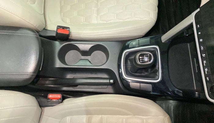 2020 KIA SELTOS HTX 1.5 PETROL, Petrol, Manual, 42,043 km, Gear Lever