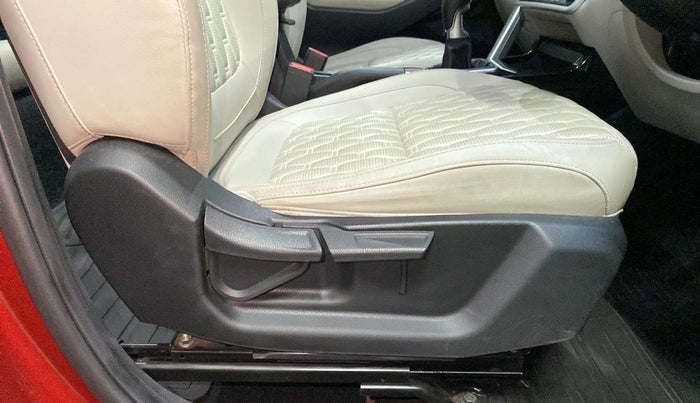 2020 KIA SELTOS HTX 1.5 PETROL, Petrol, Manual, 42,043 km, Driver Side Adjustment Panel