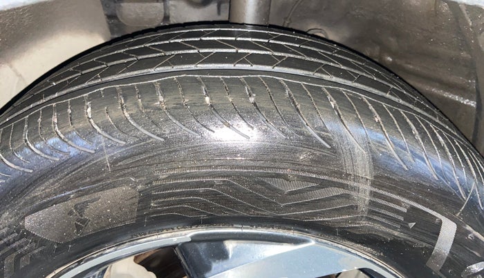 2019 Hyundai VENUE SX 1.0 TURBO, Petrol, Manual, 57,538 km, Left Front Tyre Tread