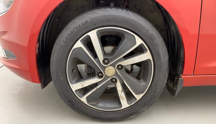 2021 Tata ALTROZ XZ PETROL, Petrol, Manual, 45,518 km, Left Front Wheel