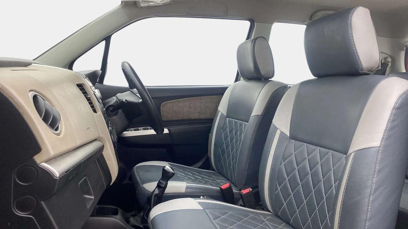 2015 Maruti Wagon R 1.0 VXI, Petrol, Manual, 55,994 km, Right Side Front Door Cabin