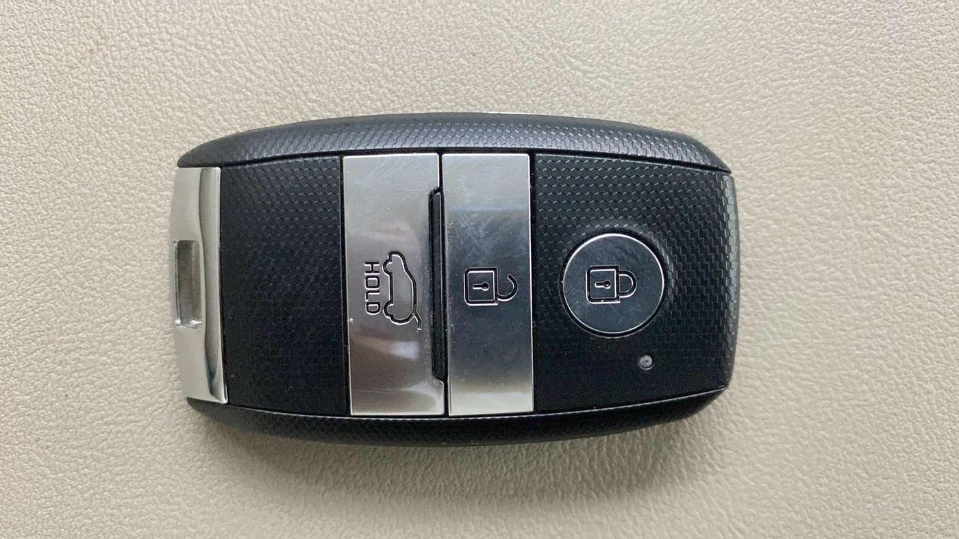 2020 KIA SELTOS HTX 1.5 PETROL, Petrol, Manual, 39,702 km, Key Close Up
