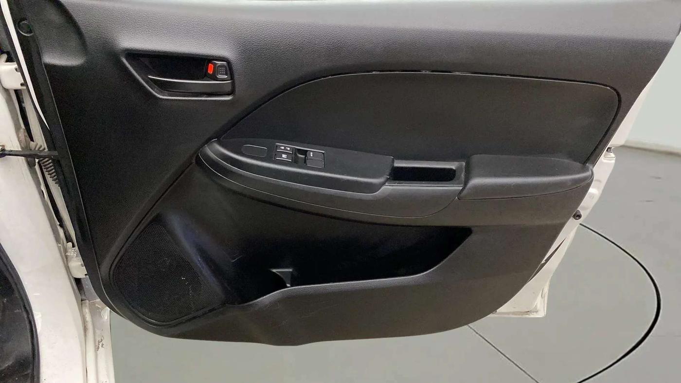 2021 Maruti Baleno SIGMA PETROL 1.2, Petrol, Manual, 15,591 km, Driver Side Door Panels Control