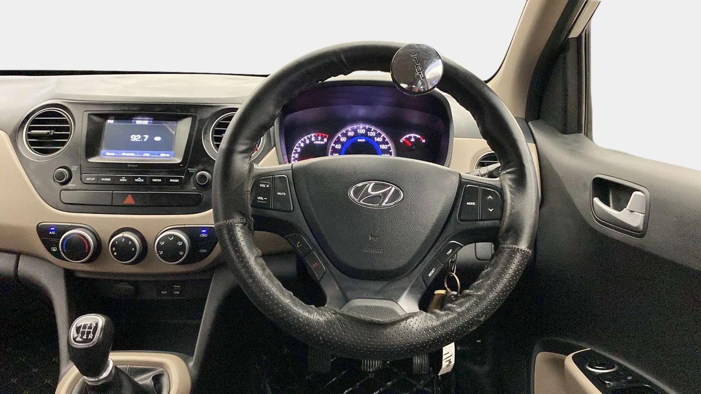 2017 Hyundai Grand i10 SPORTZ 1.2 KAPPA VTVT, Petrol, Manual, 38,497 km, Steering Wheel Close Up