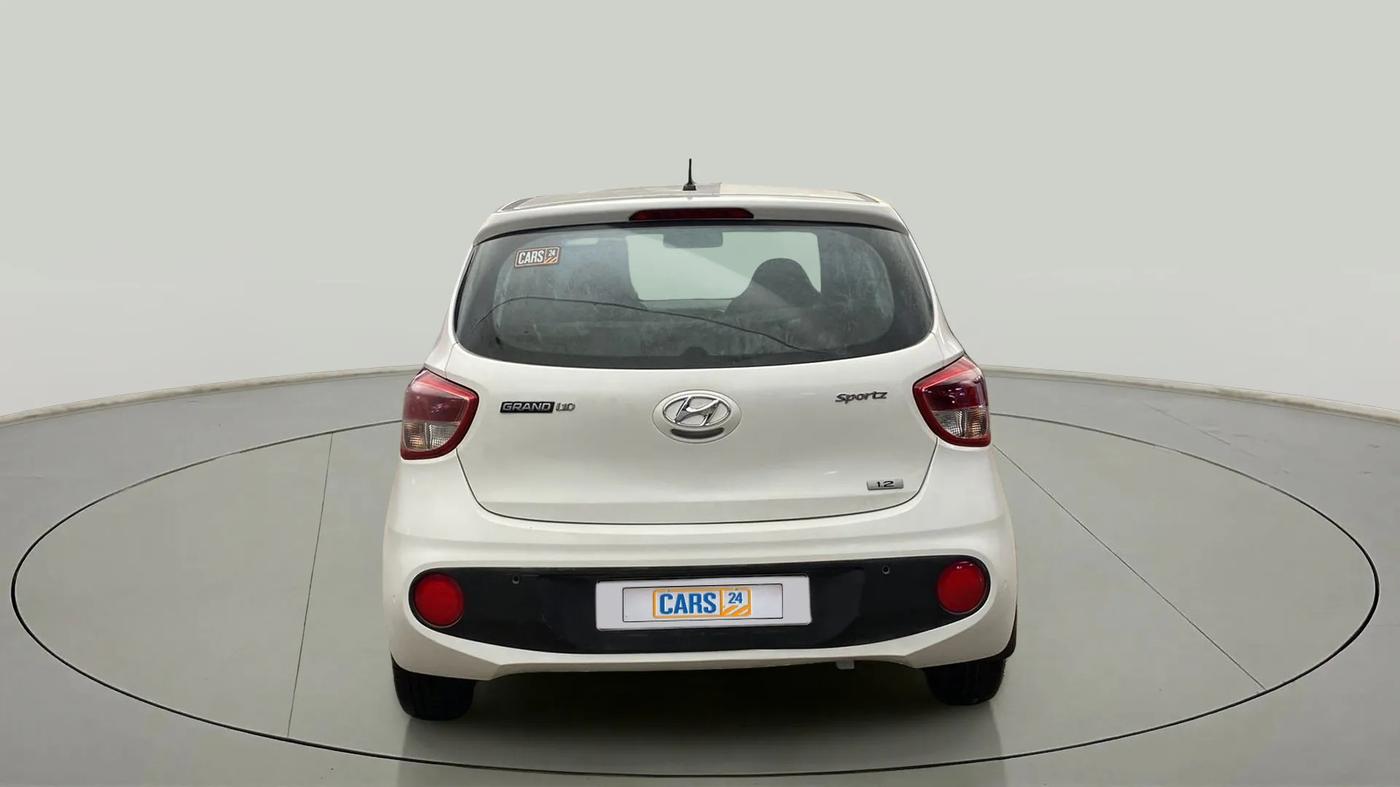 2017 Hyundai Grand i10 SPORTZ 1.2 KAPPA VTVT, Petrol, Manual, 38,497 km, Back/Rear