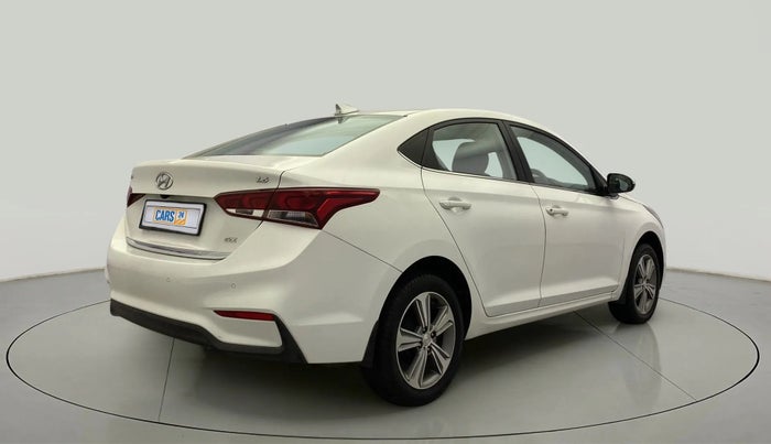 2017 Hyundai Verna 1.6 VTVT SX, Petrol, Manual, 45,835 km, Right Back Diagonal