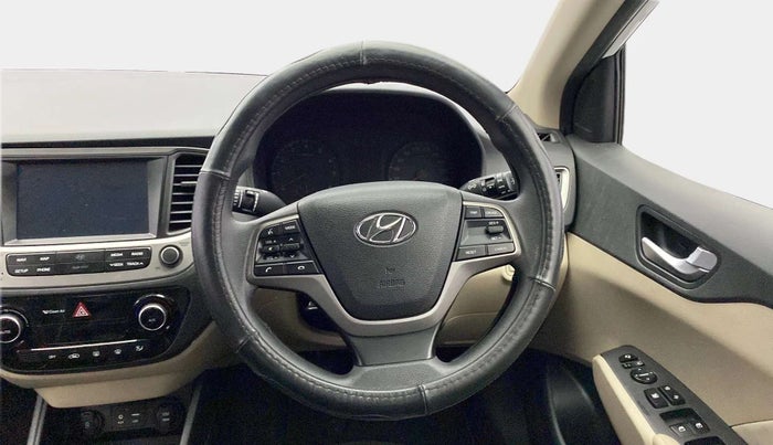 2017 Hyundai Verna 1.6 VTVT SX, Petrol, Manual, 45,835 km, Steering Wheel Close Up