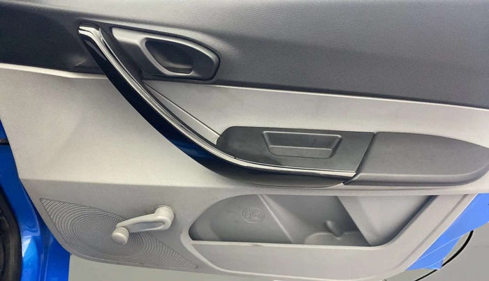 2020 Tata Tiago XE PETROL, Petrol, Manual, 22,103 km, Driver Side Door Panels Control