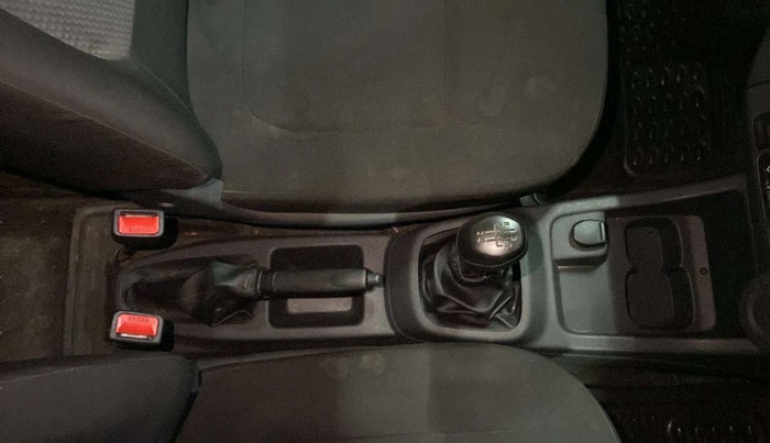 2016 Renault Kwid RXT 0.8, Petrol, Manual, 46,995 km, Gear Lever