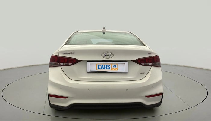 2017 Hyundai Verna 1.6 VTVT SX (O) AT, Petrol, Automatic, 1,07,602 km, Back/Rear