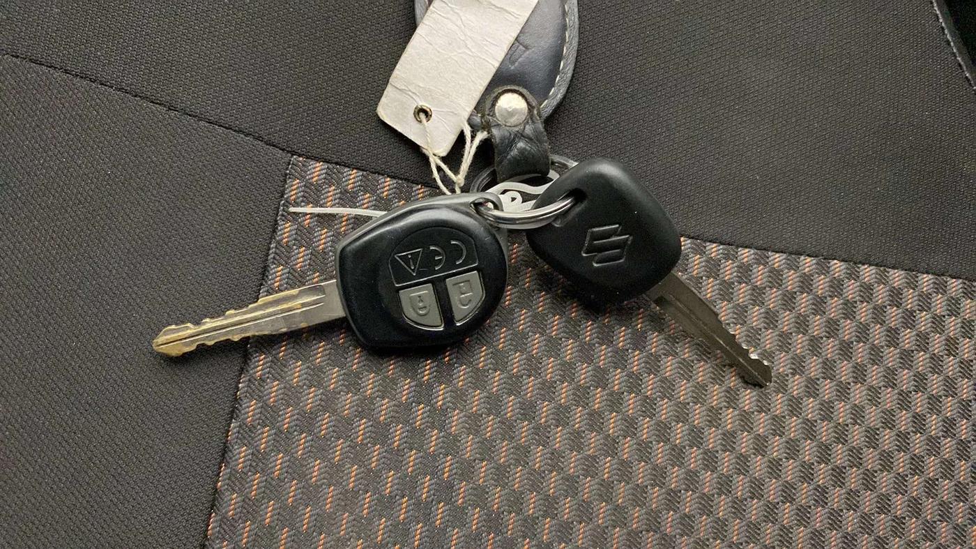 2019 Maruti S PRESSO VXI, Petrol, Manual, 40,532 km, Key Close Up