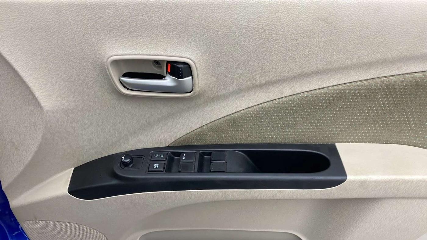 2019 Maruti Celerio ZXI (O), Petrol, Manual, 36,089 km, Driver Side Door Panels Control