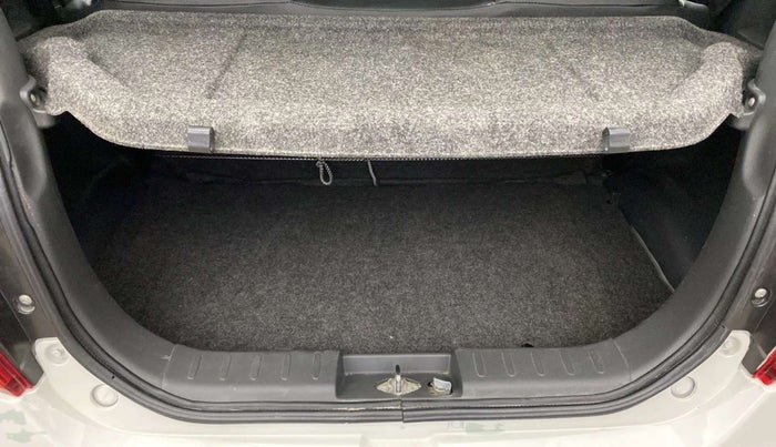 2016 Maruti Alto K10 VXI, Petrol, Manual, 35,376 km, Boot Inside