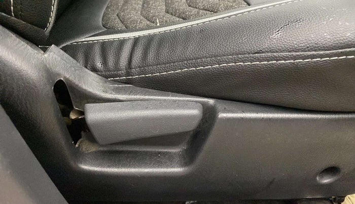 2016 Maruti Alto K10 VXI, Petrol, Manual, 35,376 km, Driver Side Adjustment Panel
